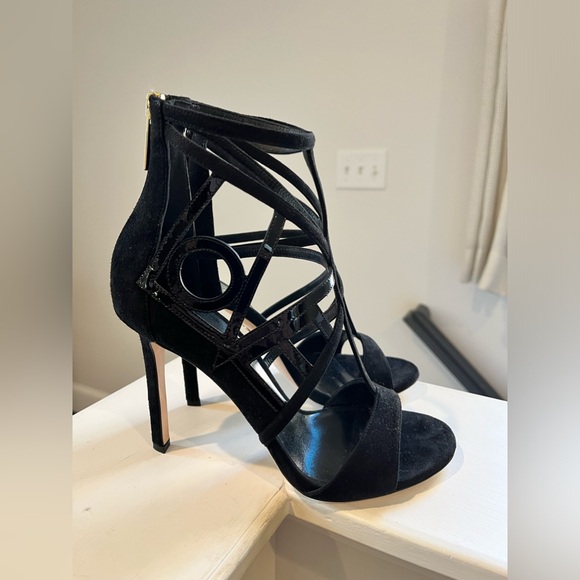 TAMARA MELLON LOVE BLACK SUEDE STRAPPY HEELS- SIZE 37.5 (US 7- 7 1/2) - Picture 2 of 7